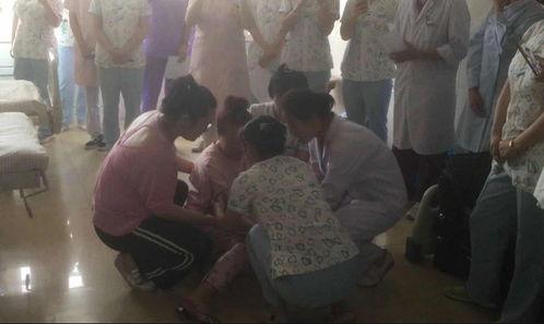 成人吸痰情景演练视频