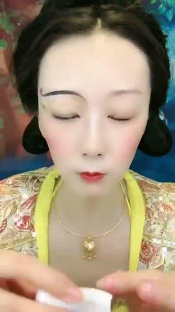 变成人妖的过程视频,揭秘变性过程的震撼瞬间