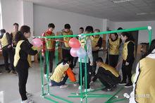 坐成人过山车的视频,体验过山车速度与激情