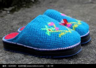 成人织毛球鞋教程视频,跟随视频教程，制作独一无二的毛球鞋