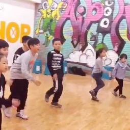 听妈妈的话成人舞蹈视频,听妈妈的话成人舞蹈视频赏析